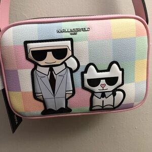 NWT KARL LAGERFELD PARIS MAYBELLE CROSSBODY CAMERA BAG (BLUSH COMBO)